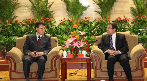 楊冠軍會見韓國駐西安總領事全泰東