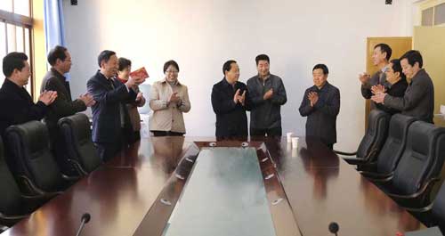 商洛市領導在商洛日報社慰問(圖文)