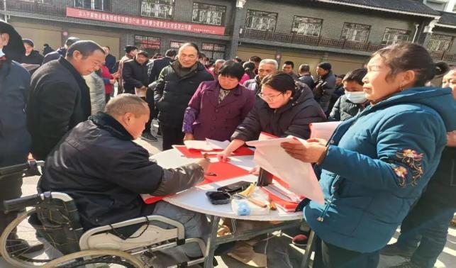 丹鳳縣走出“搬遷+產業+就業”新路子