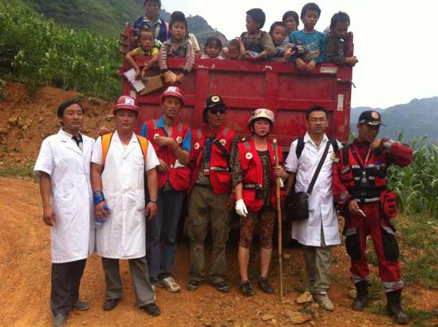 幫助災(zāi)民進行安全大轉(zhuǎn)移