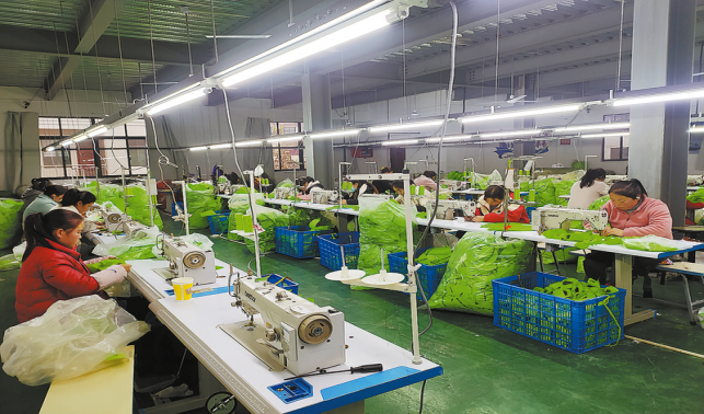 “讓更多的留守姐妹有就業機會”