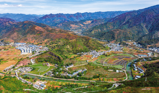 村美民富產業興 秦嶺原鄉入畫來