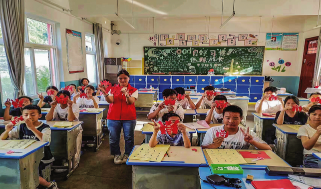 開(kāi)展“三下鄉(xiāng)” 推廣普通話(huà)