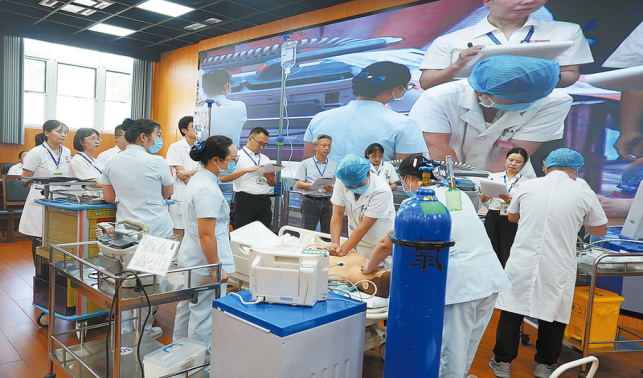 以考促學強本領 醫師節前練兵忙