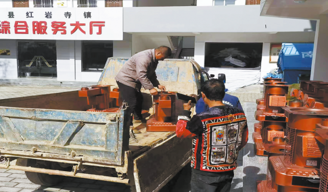 紅巖寺鎮(zhèn)全力保障 受災群眾溫暖過冬